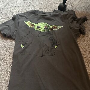 Men’s Star Wars 'The Child' Graphic Tee -dark gray